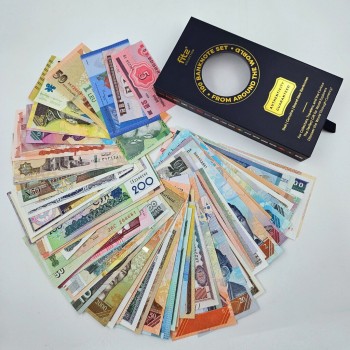 100 different banknotes set